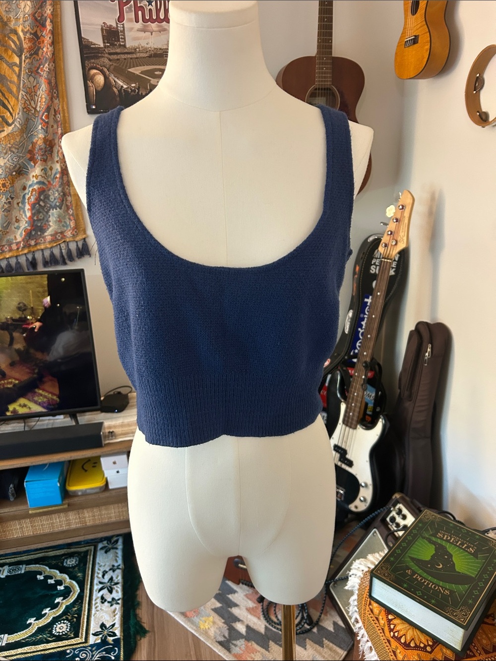 UO Urban Renewal Navy Knit Scoop Neck Cropped Tank Top